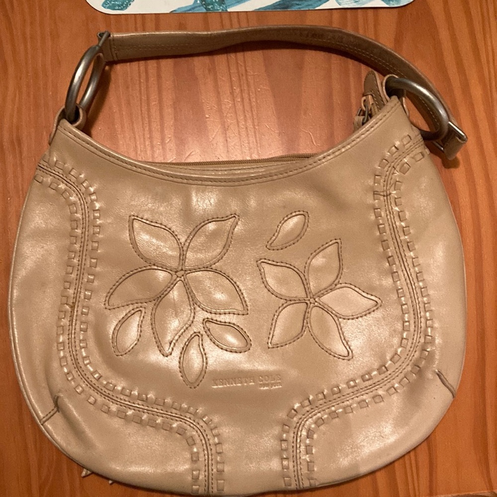 Kenneth Cole Leather purse —vintage